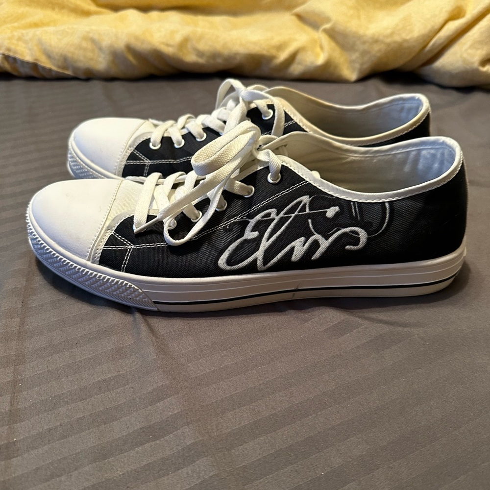 Elvis Black and White Low-Top Sneakers